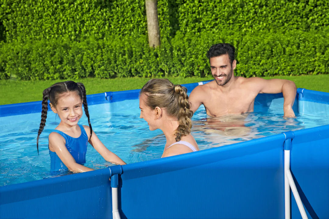 Vue d'ensemble de la piscine Steel Pro Bestway 3x2m