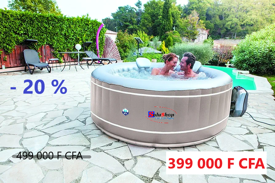 Spa gonflable rond à bulles gris taupe, en utilisation