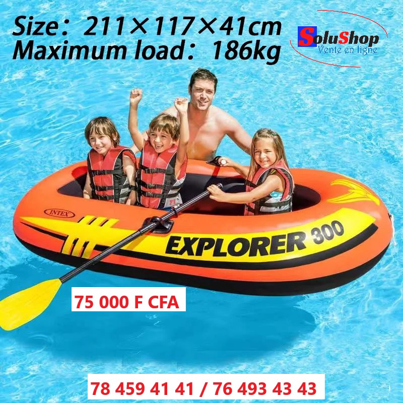 Bateau gonflable Explorer 300 sur l'eau