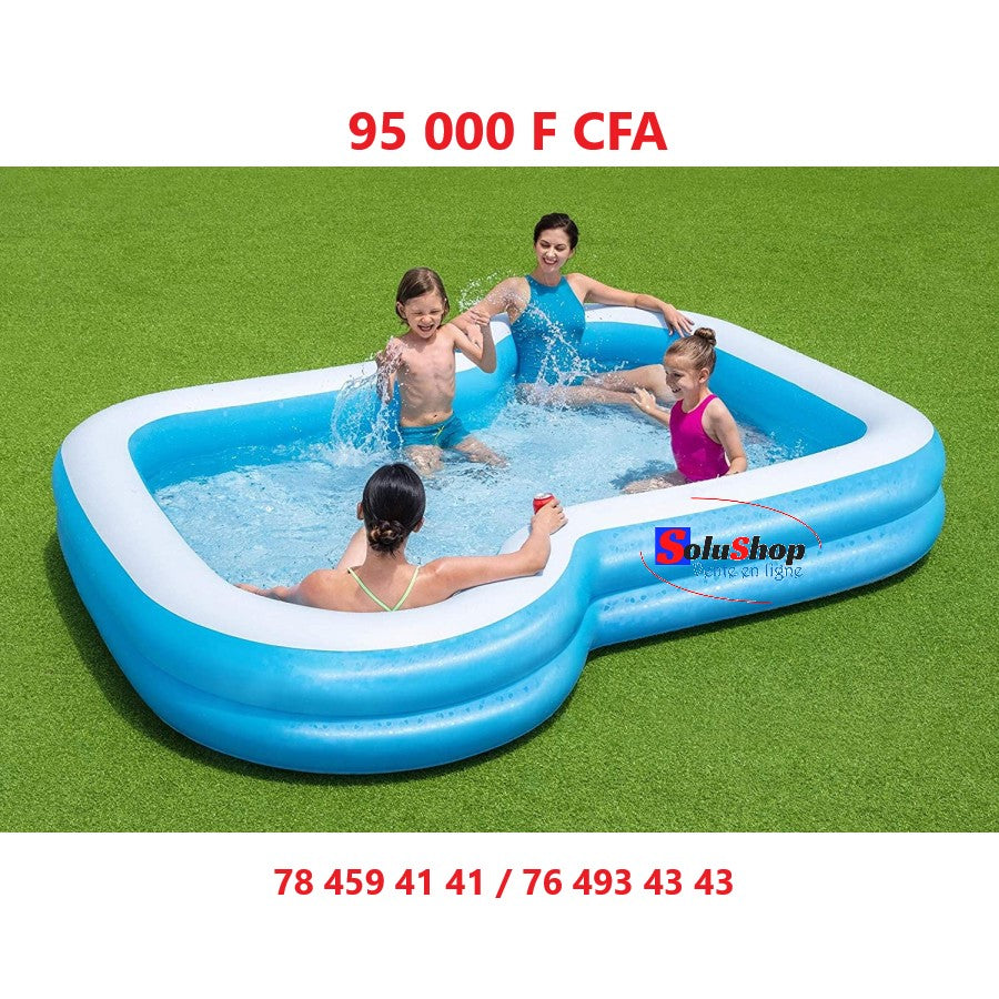 Grande piscine gonflable familiale à deux boudins vue d'ensemble