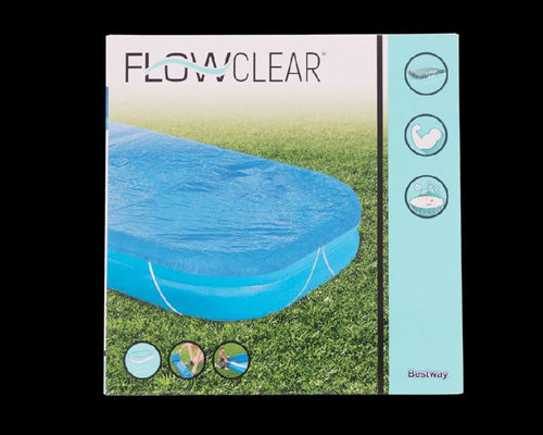 Bâche de protection FlowClear Bestway posée sur une piscine
