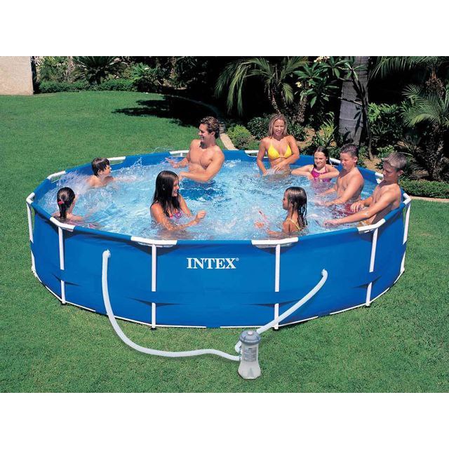 Pompe de filtration fournie avec la piscine ronde Intex